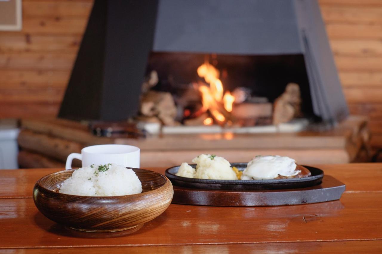 The Yurts At Margo'S Garden, Kiroro Hotell Akaigawa Eksteriør bilde